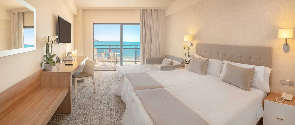 Corona del Mar beach hotel