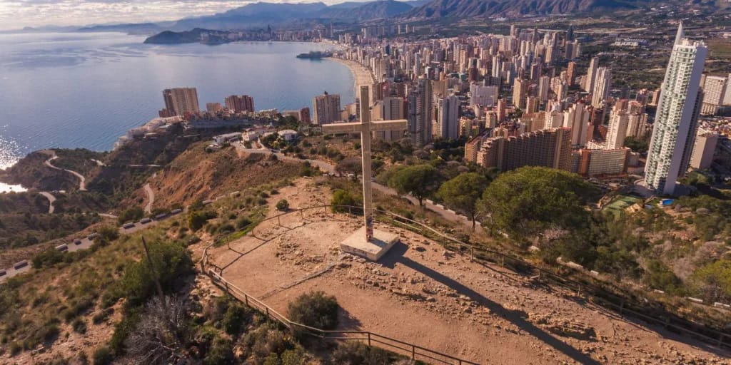 benidorm cross