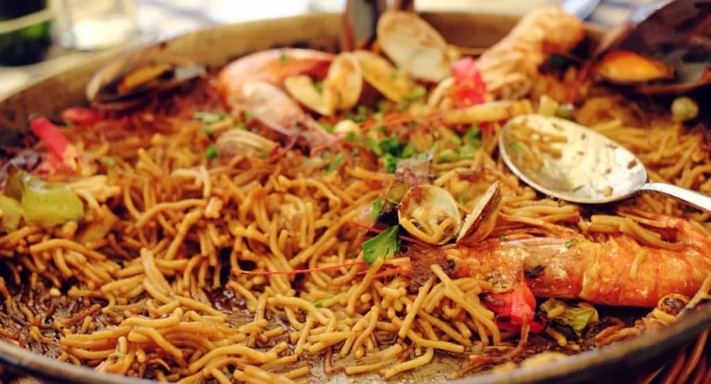 arroz a banda traditional spanish
dish