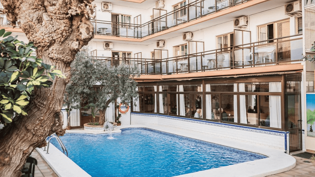 benidorm old town pool hotels